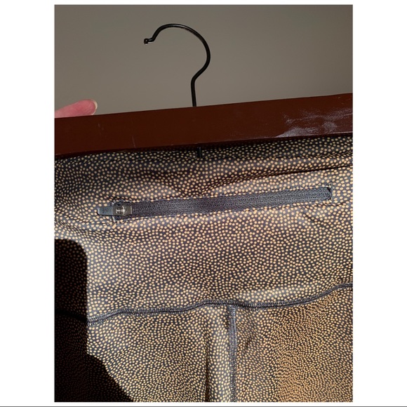 Wyn Republic Shorts - Picture 2 of 6